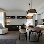 Laglio Como Lake Resort 아파트 *
