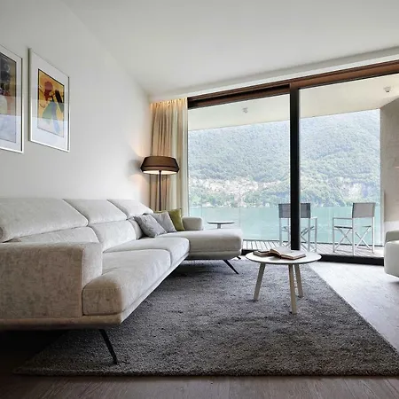 Como Lake Apartment