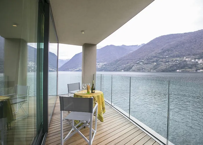 Laglio Como Lake Resort דירה